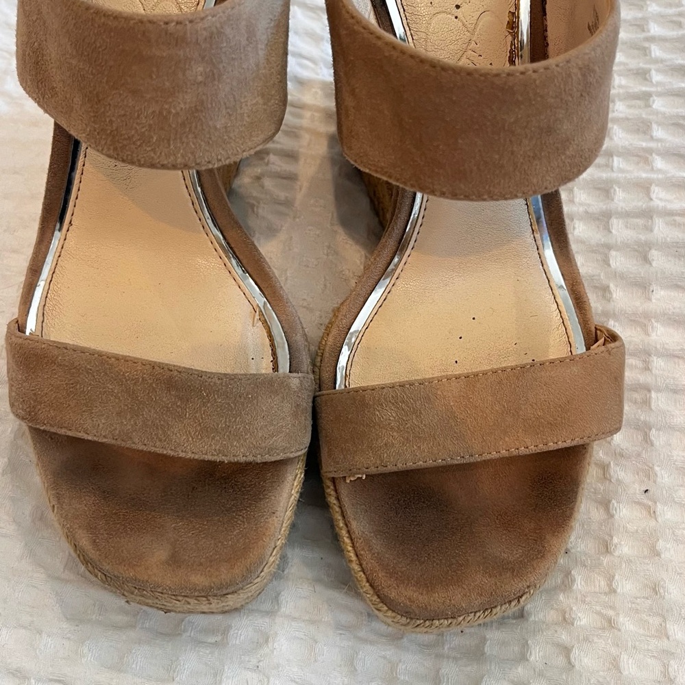 Jessica Simpson Suede Tan Platform Sandals